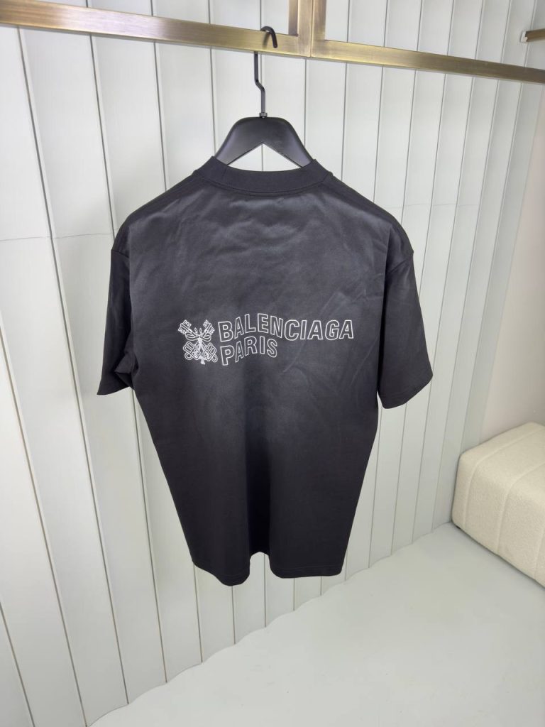 Black balenciaga oversized key crest vintage cotton tee