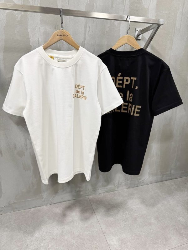 Black gallery dept print cotton tee - Image 3