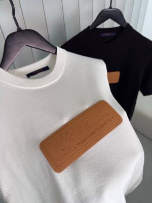 White LV VVN patch cotton tee