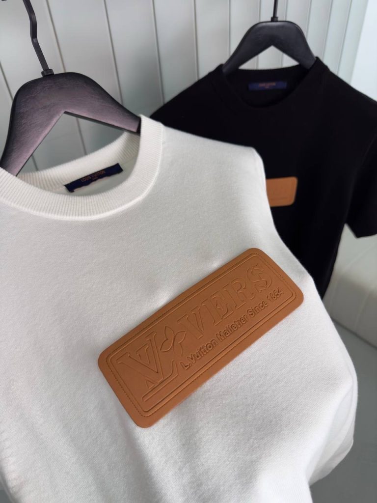 White LV VVN patch cotton tee