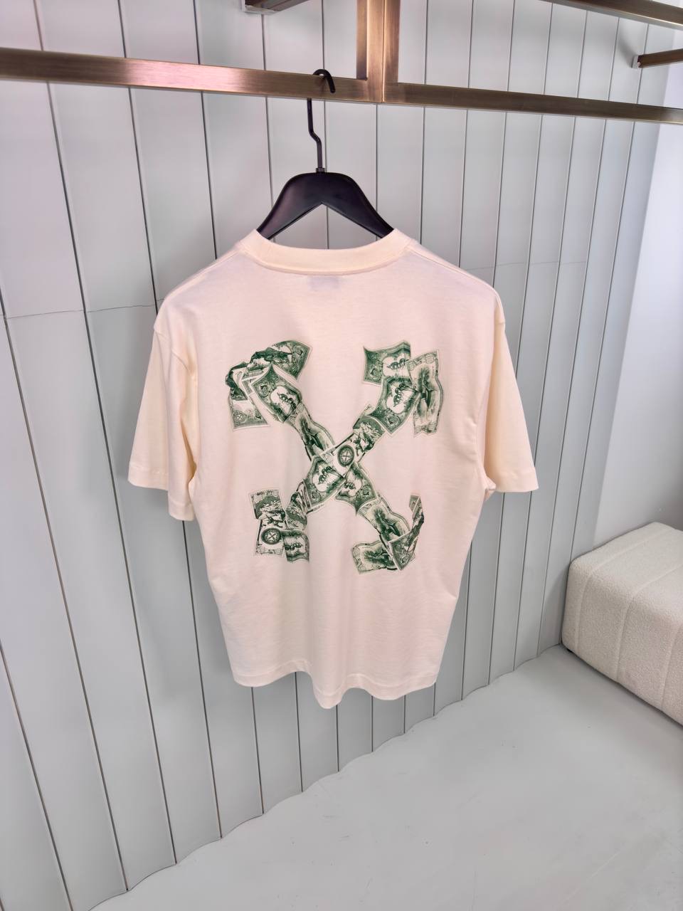 Beige off-white cash arrow cotton tee