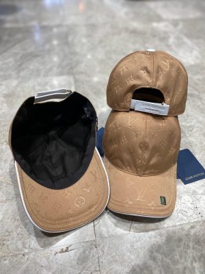 beige LV logo cap