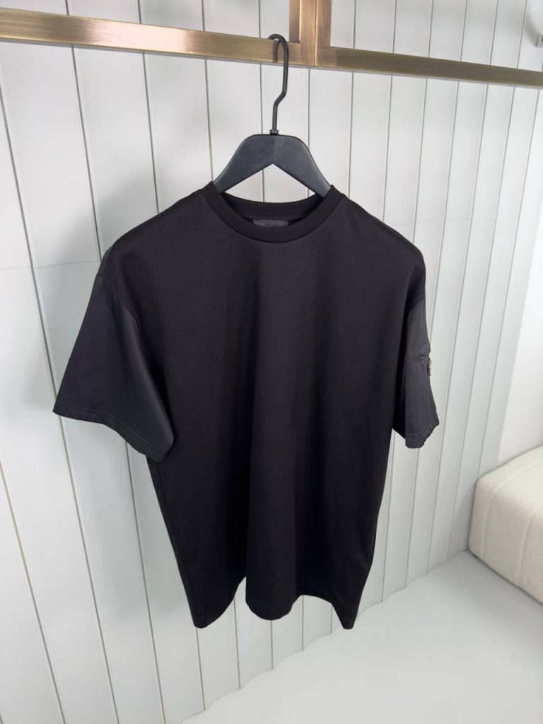 Black prada sleeve triangle logo panelled cotton tee
