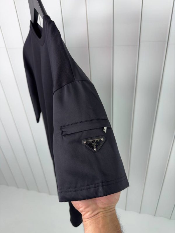 Black prada sleeve triangle logo panelled cotton tee - Image 2