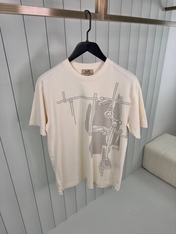 Beige hermes harnais en gouache 3D cotton tee