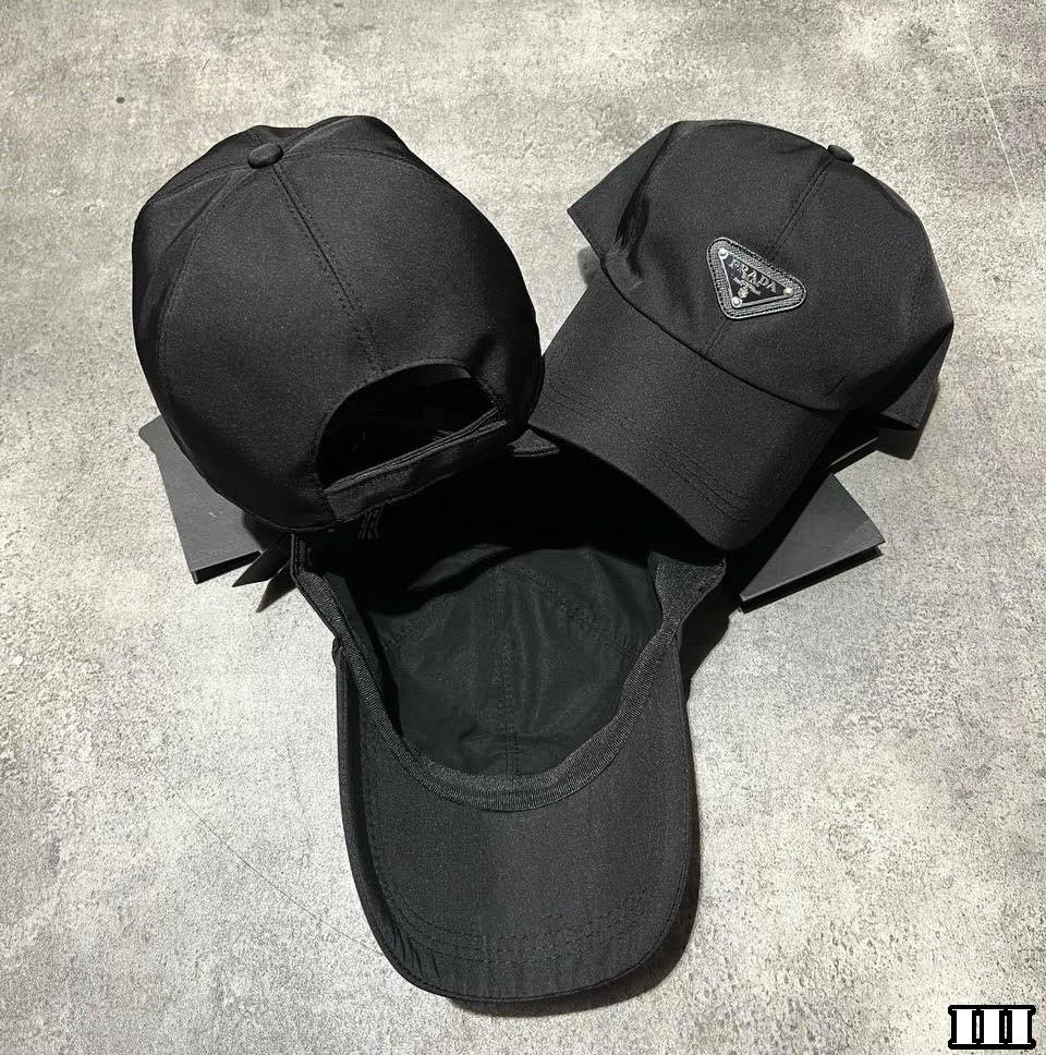 Black prada logo cap