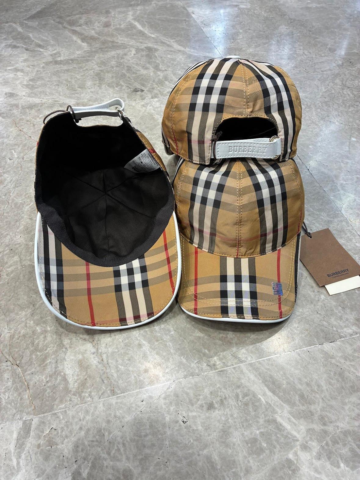 Beige burberry plain cotton cap