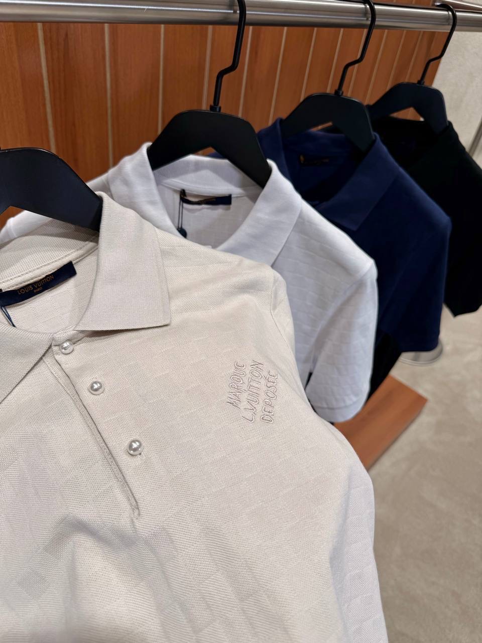 White LV damier signature polo tee - Image 5