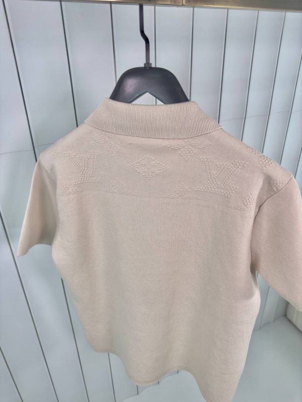 Preorder | Beige LV monogram embossed mesh polo tee - Image 4