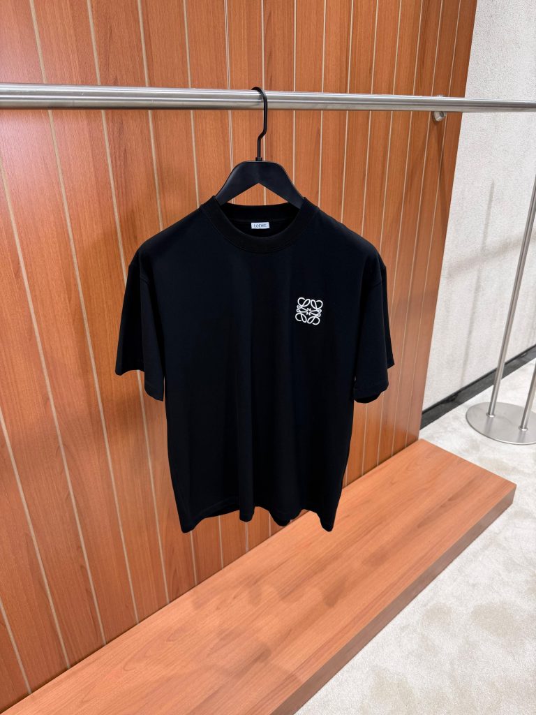 Black loewe embroidered logo cotton tee