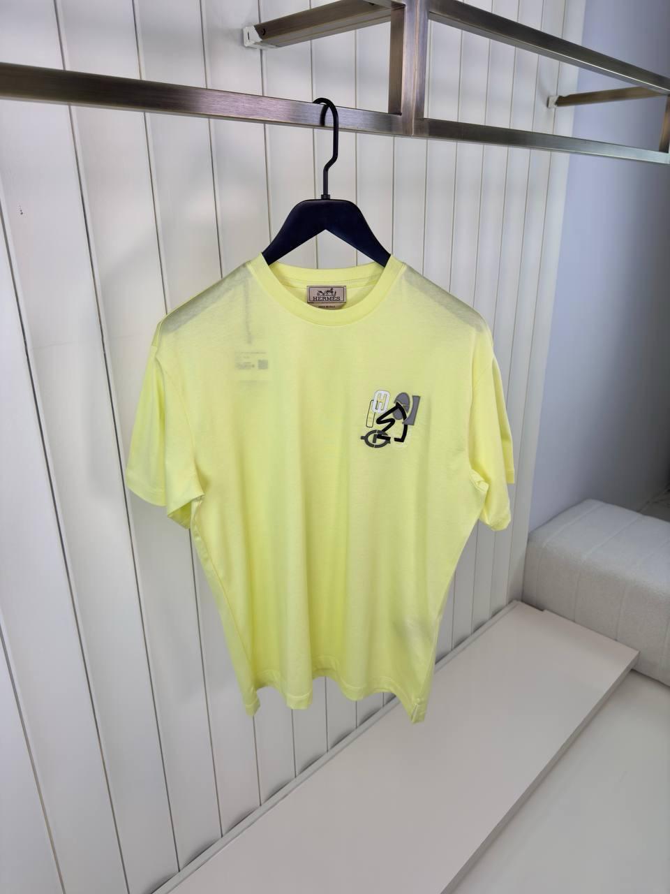 Yellow Hermes H puzzle leather logo cotton tee