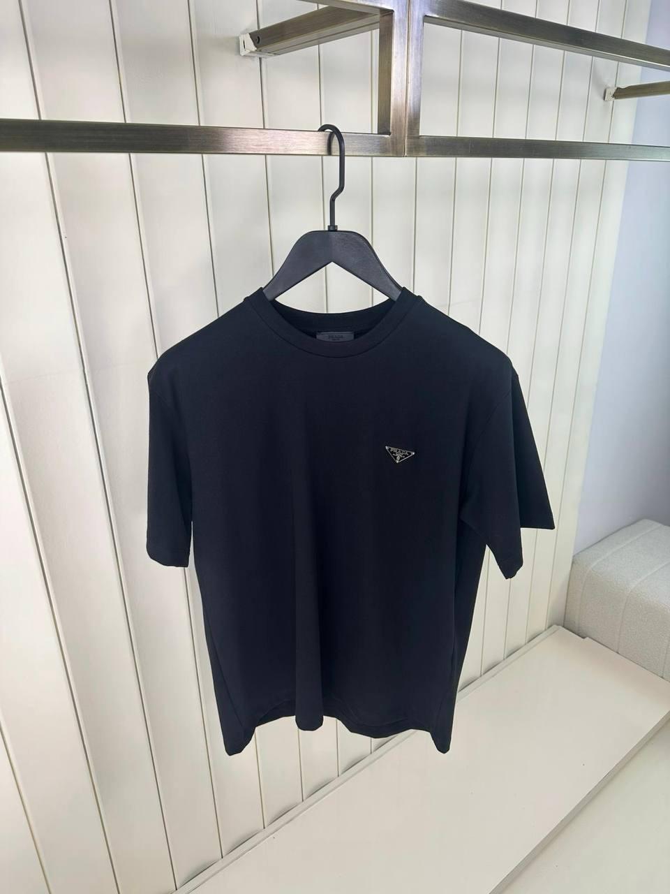 Black prada classic logo relaxed cotton tee