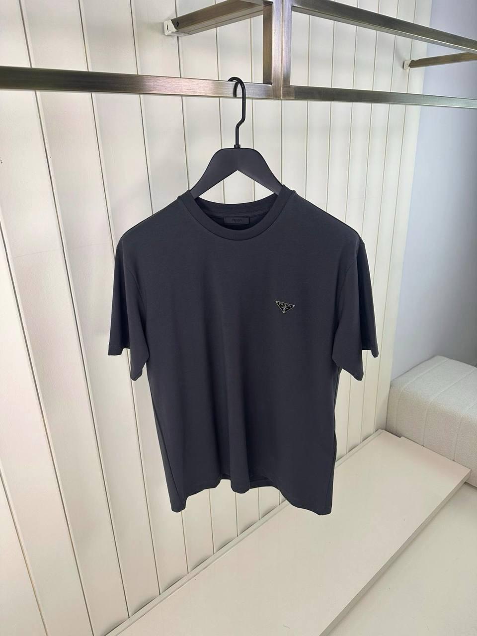 Gray prada classic logo relaxed cotton tee