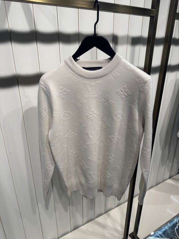 Beige LV monogram pull embossed cotton sweatshirt - Image 10