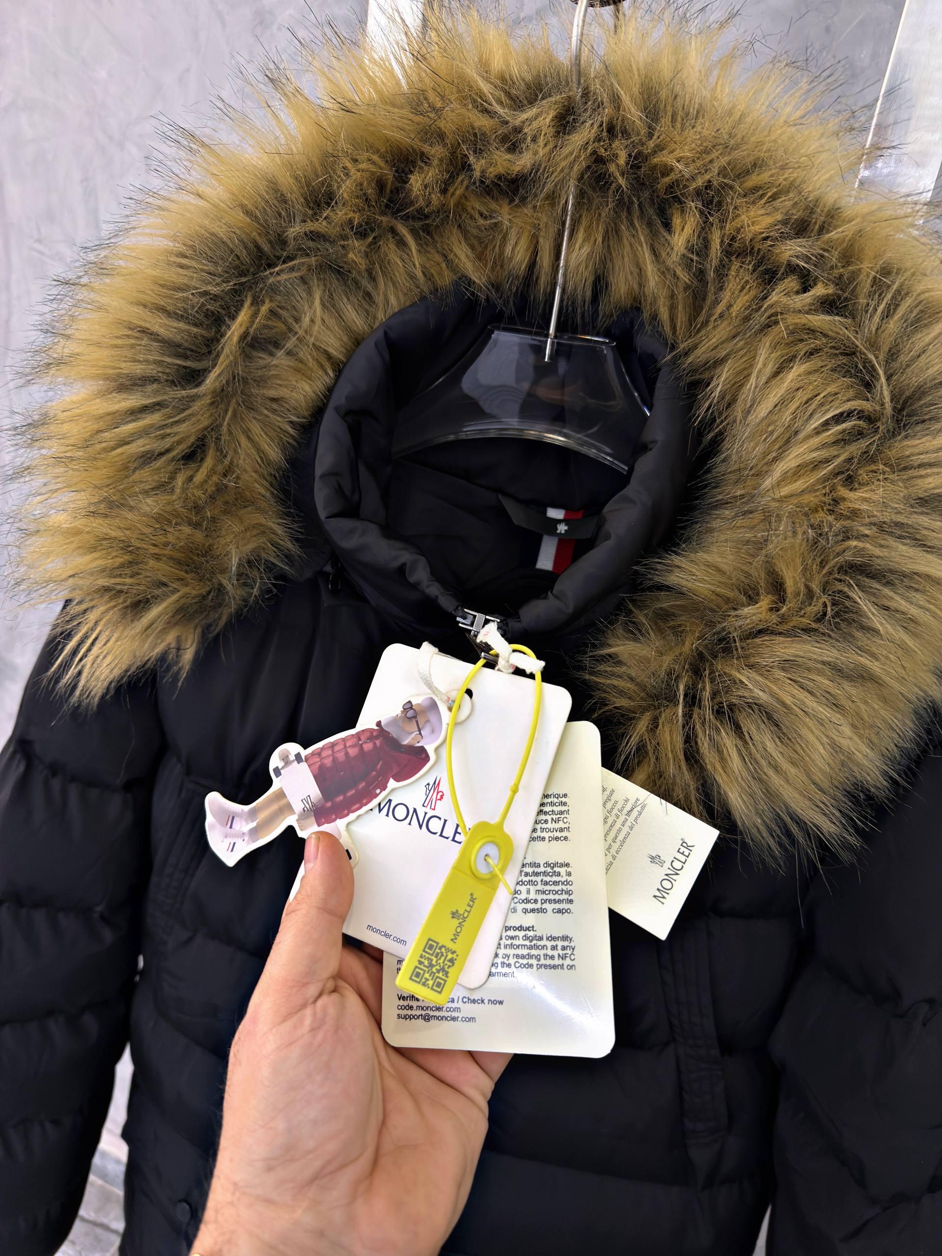 Black Moncler Cluny fur trimmed hood quilted puffer jacket - Image 9