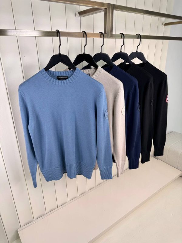 Black canada goose rosseau crewneck sweater - Image 5