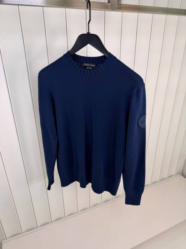 Navy canada goose rosseau crewneck sweater - Image 2