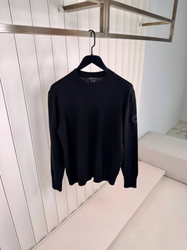 Black canada goose rosseau crewneck sweater - Image 3