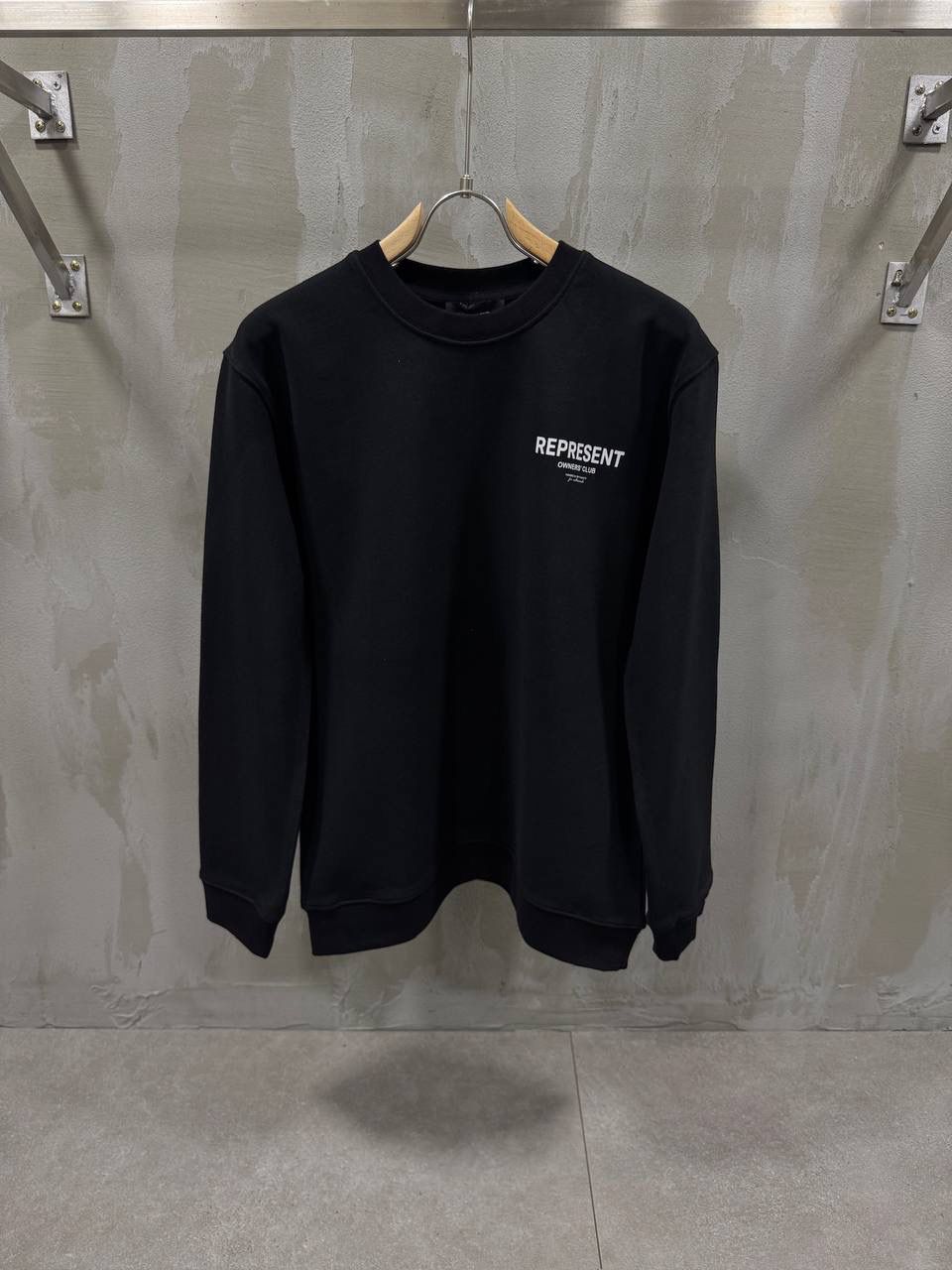 Black Represent owners club round neck sweatshirt - Image 2