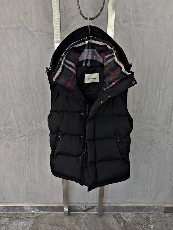 Black burberry london removable sleeve hooded puffer jacket - Image 10