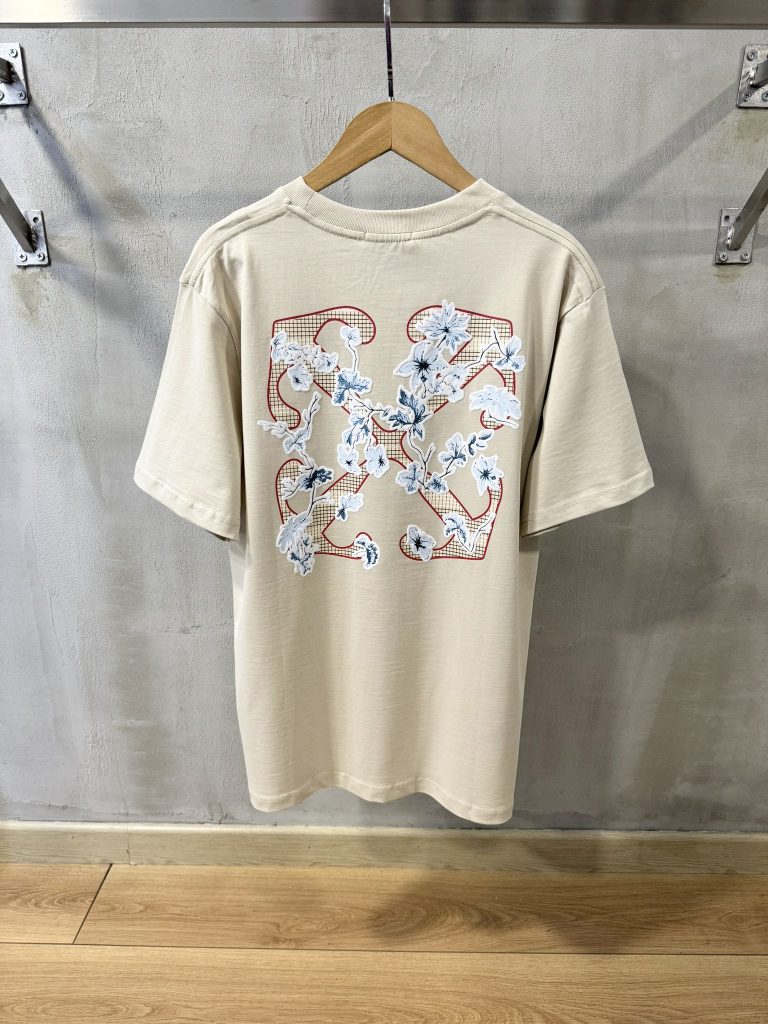 Beige Off-white arrow flowers cotton tee