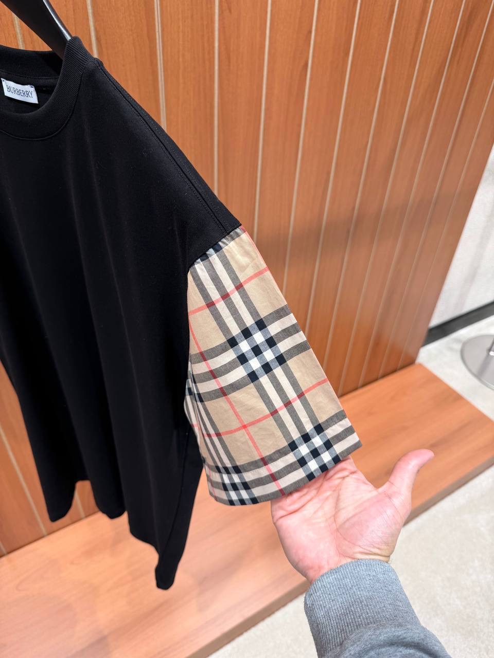 Black Burberry check sleeves cotton tee - Image 2