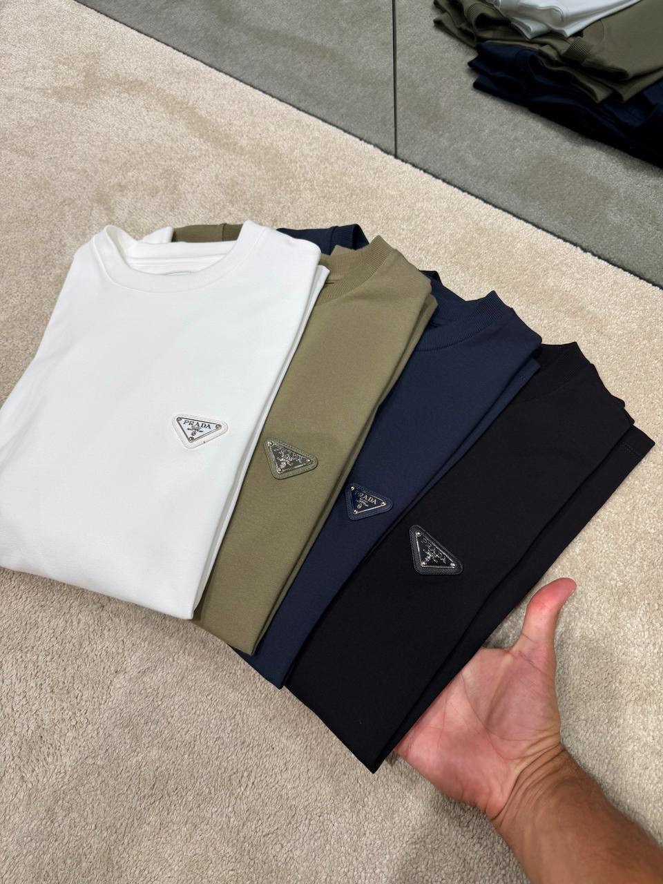 Green prada logo tone cotton relaxed tee - Image 3