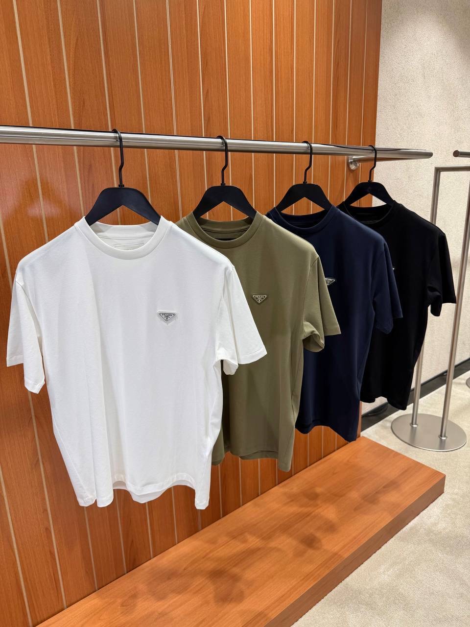 Green prada logo tone cotton relaxed tee - Image 7
