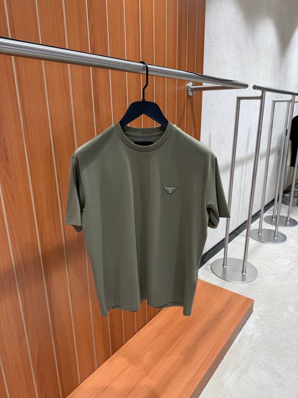 Green prada logo tone cotton relaxed tee