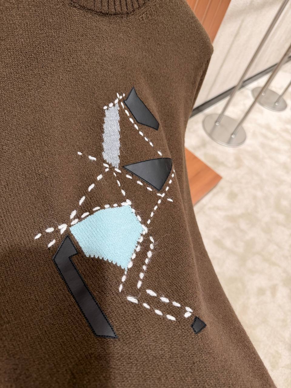 Brown Hermes cashmere cheval tangram crew-neck sweater - Image 2