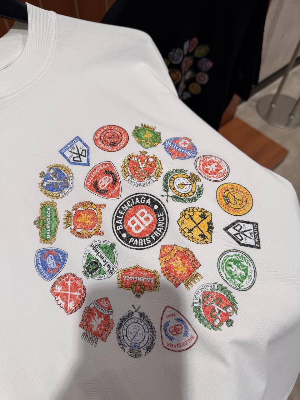 White Balenciaga Spiral Crest graphic print cotton tee - Image 5