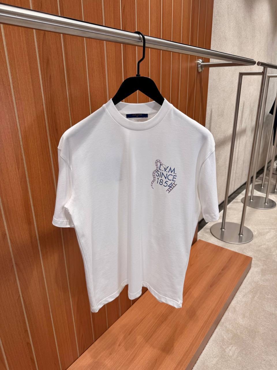 White LV Snakes and Ladders motif printed cotton tee - Image 2