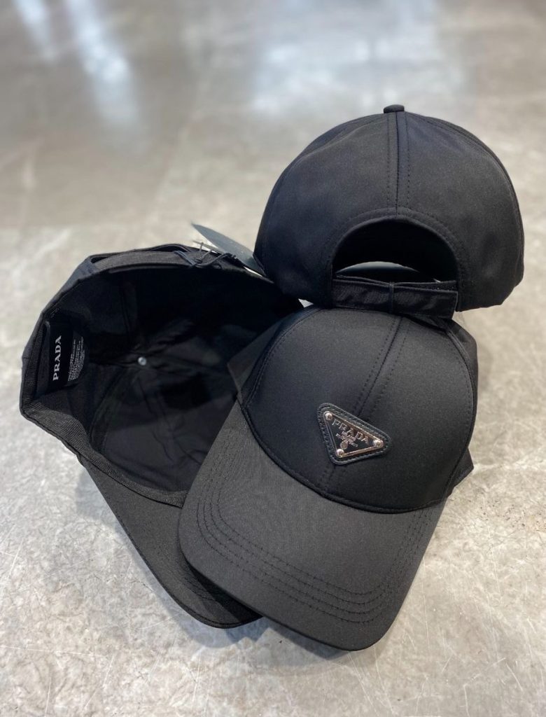 Black Prada classic logo cap