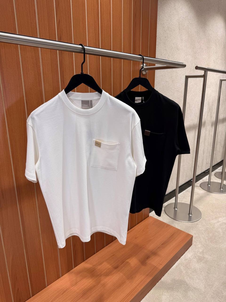 White Dior leather patch pocket logo cotton tee - Image 7