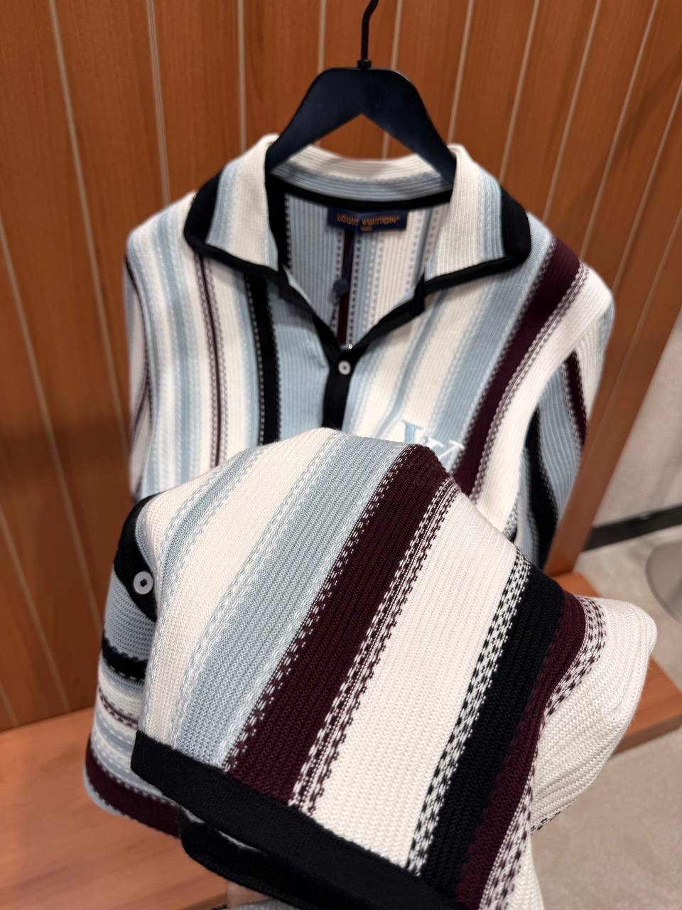 Multicolor LV embroidered signature Striped Crochet cotton tee - Image 3