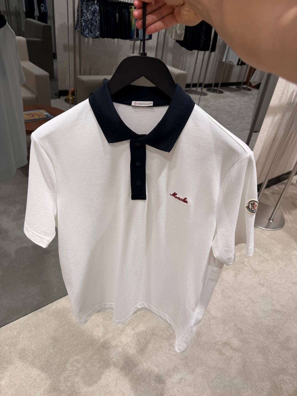 White Moncler embroidered logo cotton piquet polo shirt - Image 4