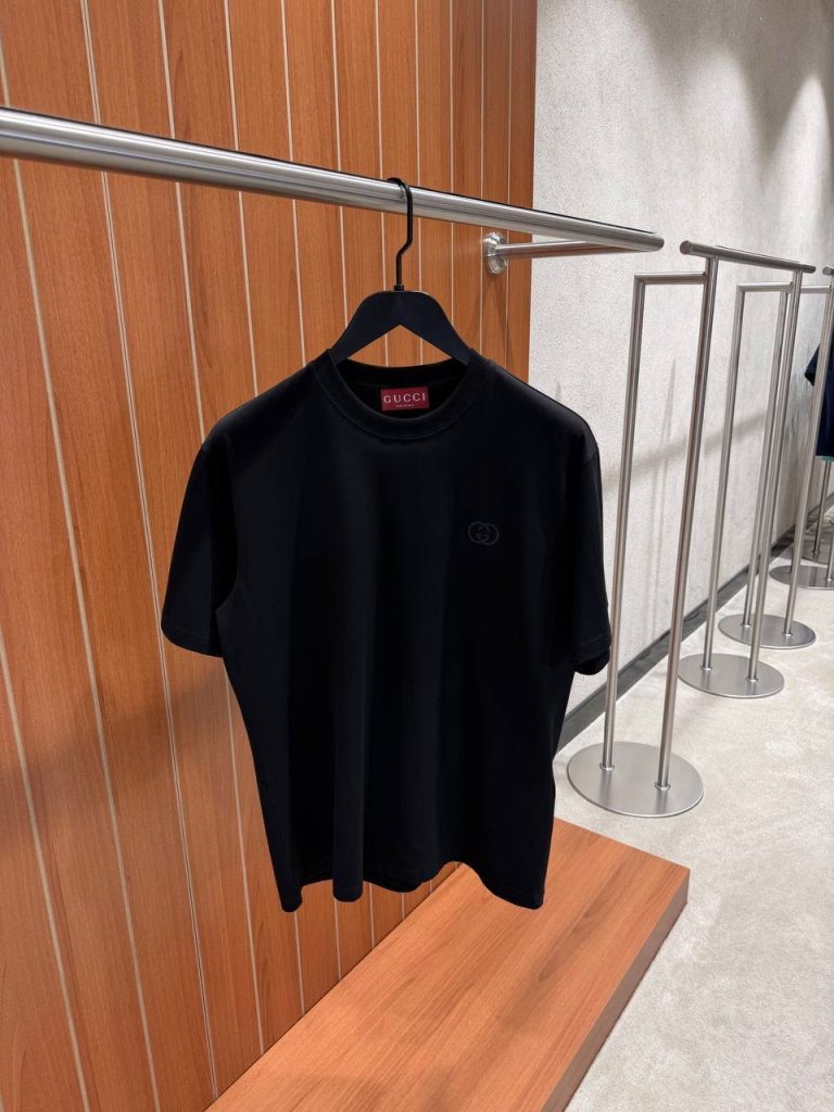 Black Gucci GG embroidered logo cotton tee