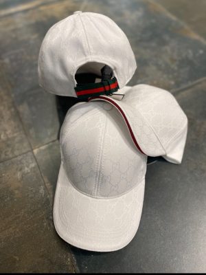 White Gucci GG canvas baseball cap