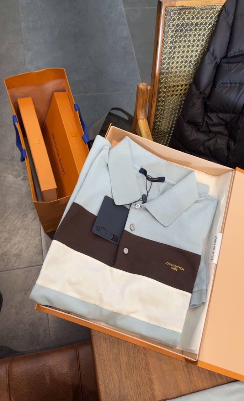 Sky-blue LV Short-Sleeved polo cotton piqué tee - Image 4