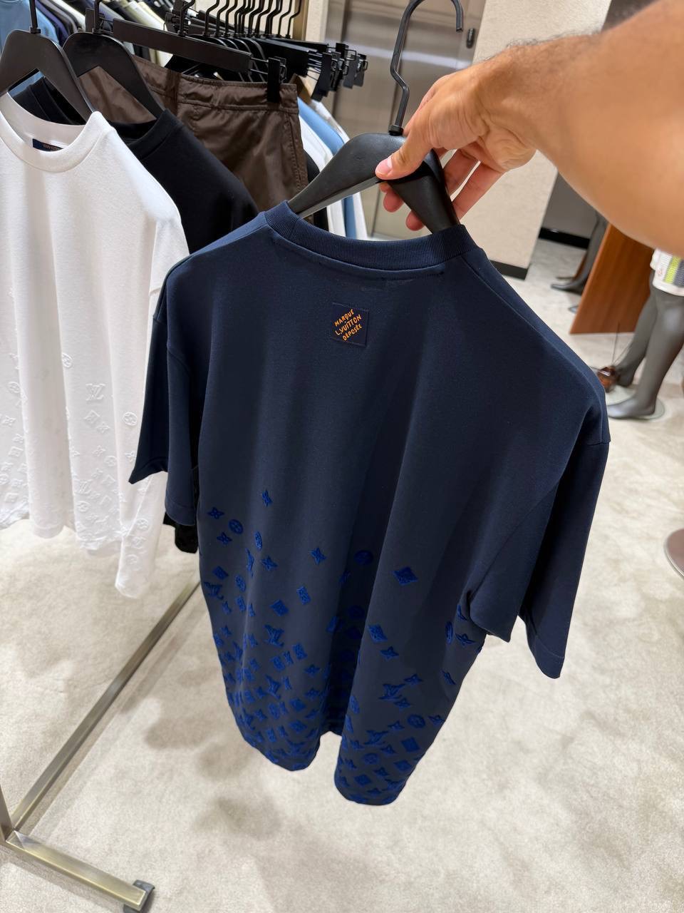 Navy LV Flock Print Monogram Gradient cotton tee - Image 2