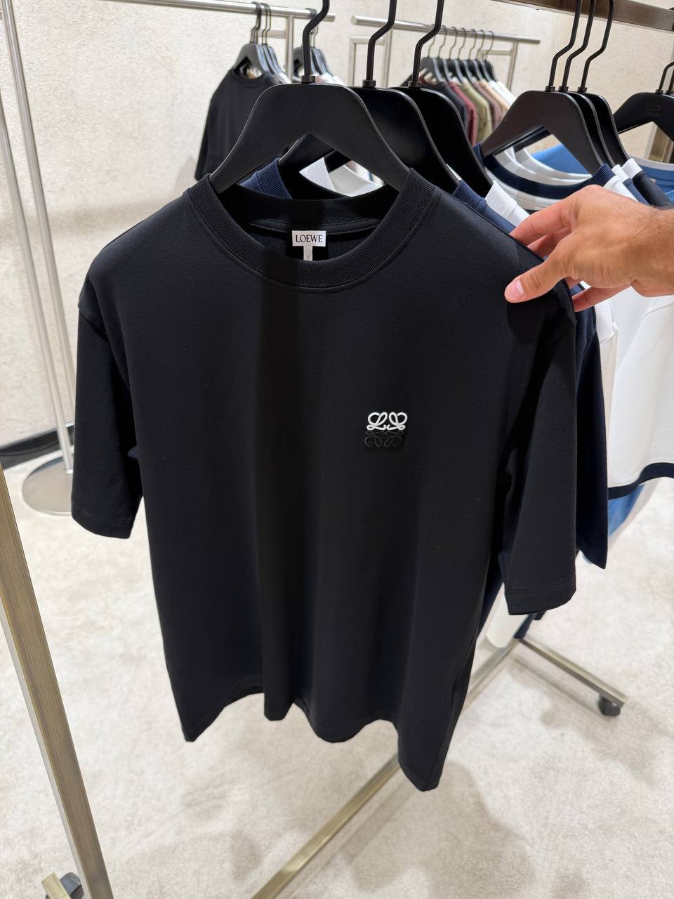 Black Loewe Anagram-embroidered logo cotton tee - Image 3