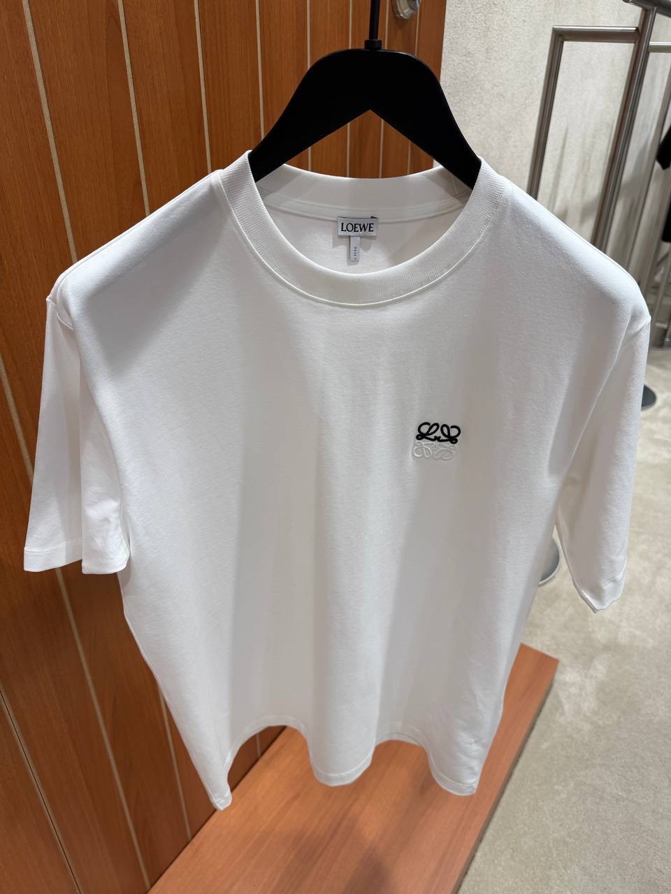 White Loewe Anagram-embroidered logo cotton tee - Image 4