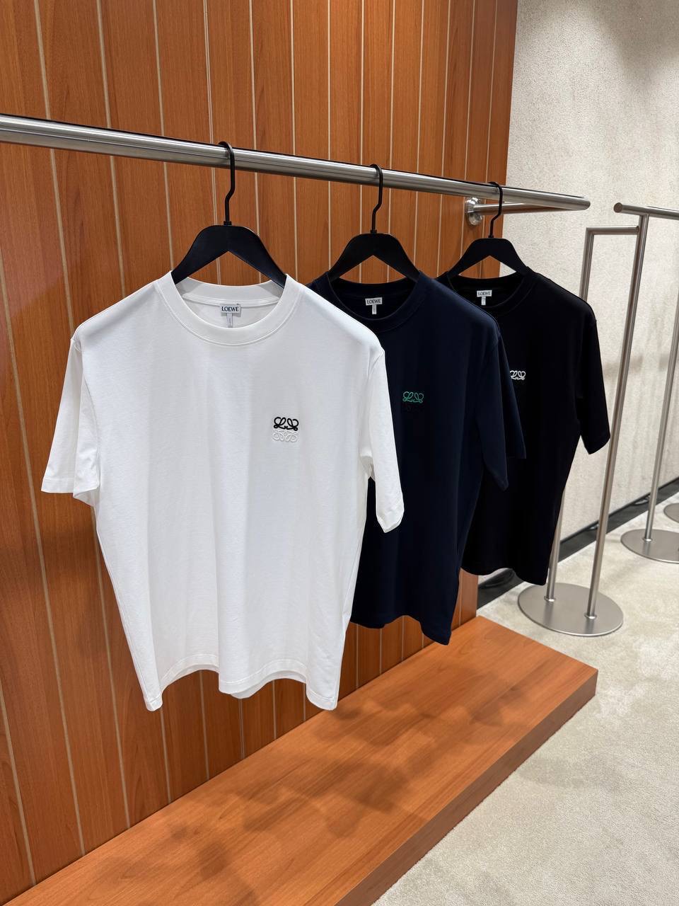 Black Loewe Anagram-embroidered logo cotton tee - Image 7