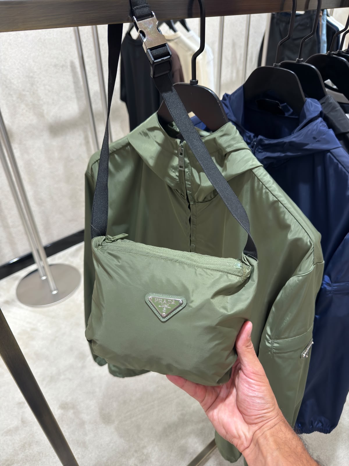 Black Prada hooded lightweight enamel triangle sleeve logo jacket - Image 4