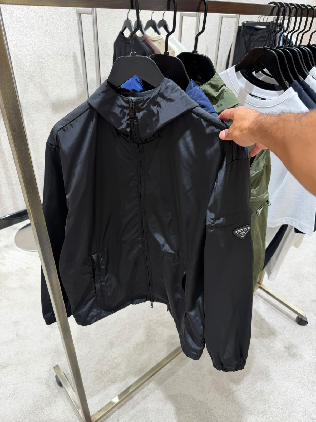 Black Prada hooded lightweight enamel triangle sleeve logo jacket - Image 2