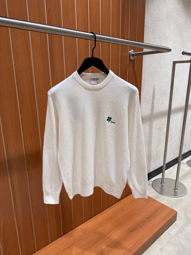 Beige Dior embroidered Clover motifs cashmere sweatshirt